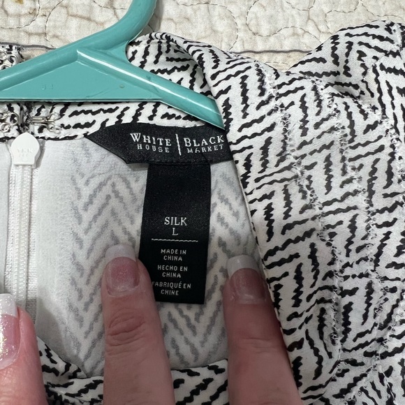 WHBM SILK TANK - Picture 3 of 4